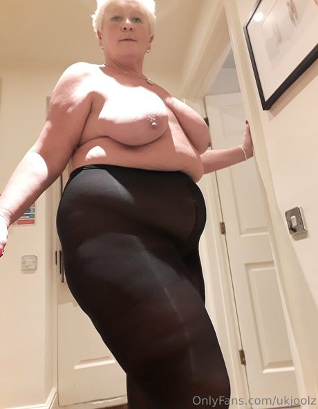 ukjoolz アート女優 画像