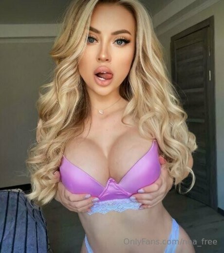 ひよこオンリーファンズ アートヌード 写真