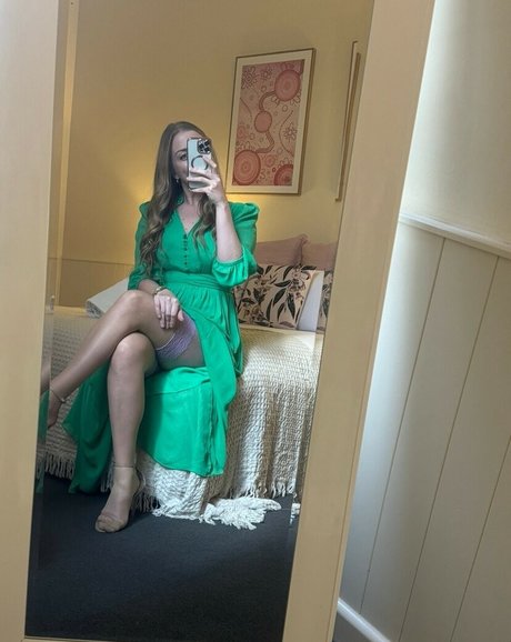 Charlotte Grace セックスポルノスター 画像