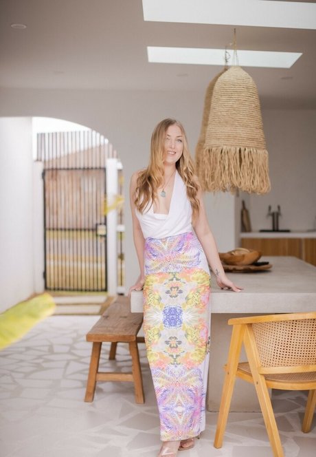 Charlotte Grace ポルノスター 独占 アーカイブ