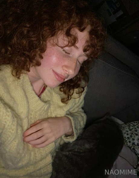 naomime ポルノスター 写真