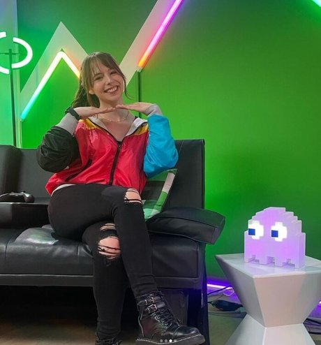 Chelsea Cook セクシーモデル ギャラリー