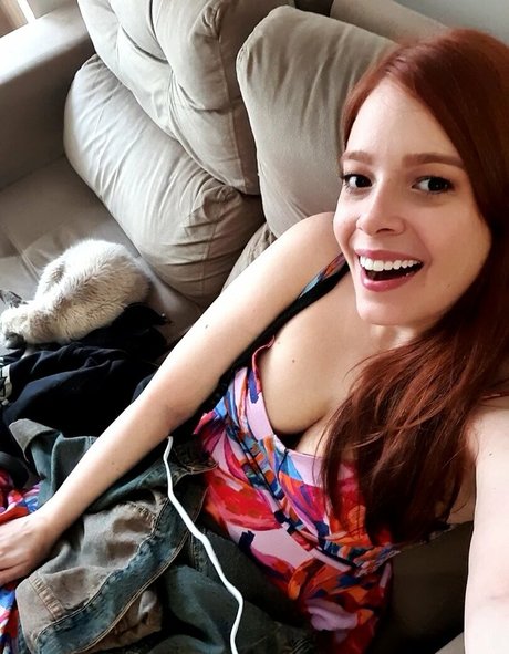 Fernanda Schmolz 無料モデル 写真