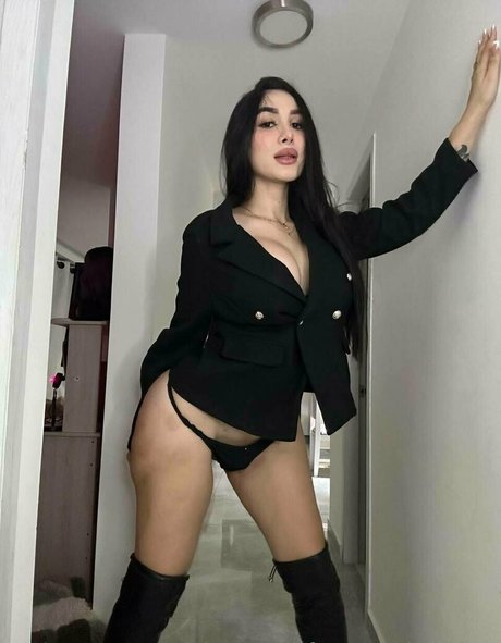 cloewhitex セックス女優 画像