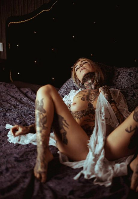 Kristy Von Kashyyyk ポルノ女優 写真