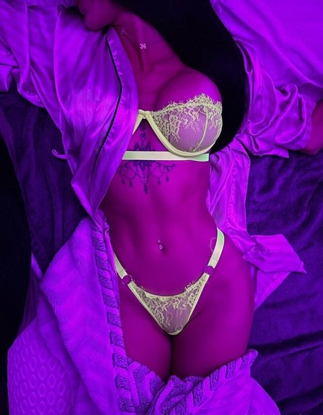 Ashleightaylorr 裸のモデル 写真