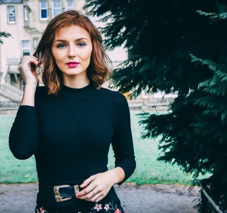 Sophie Wallace ヌードモデル 写真