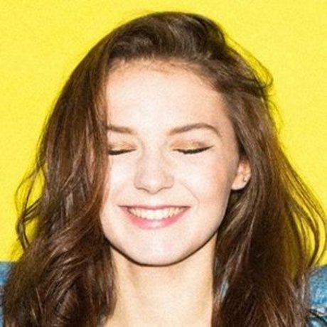 Sophie Wallace 最高のスター アーカイブ