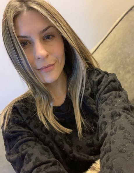 missdannigibson スター ヌード 写真