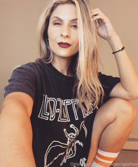 missdannigibson 高品質女優 写真