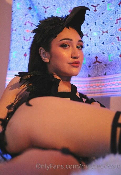 mayteodosio ポルノスター エロティック 写真