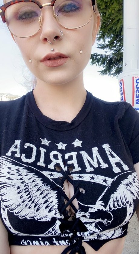 大学のオンリーファンズ 美しい裸 写真