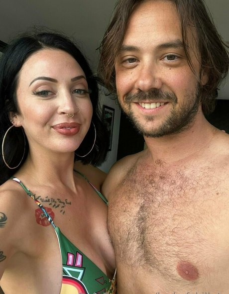 セクシーなラテン系オンリーファンズ ポルノ 写真