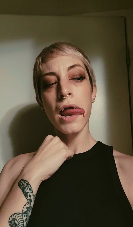 Tybee Diskin セックスモデル アーカイブ