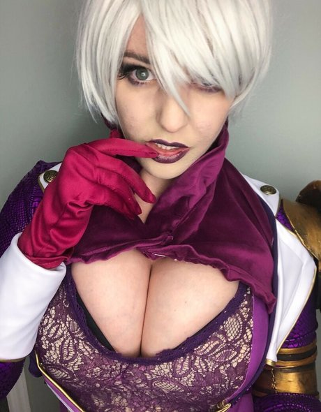LisaLouWho トップ女優 写真