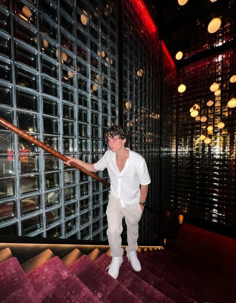 petervigilante アダルトスター 写真