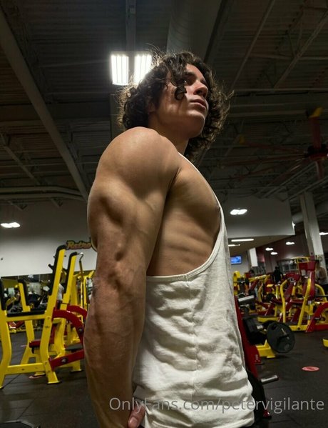 petervigilante セクシーモデル 写真