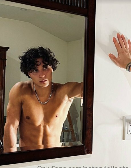 petervigilante ポルノスター xxx 写真