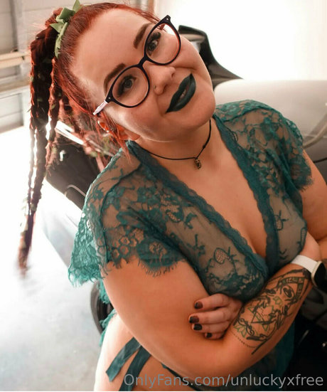 unluckyxfree 裸モデル 写真