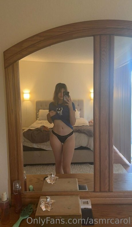 asmrcarol ポルノスター 写真