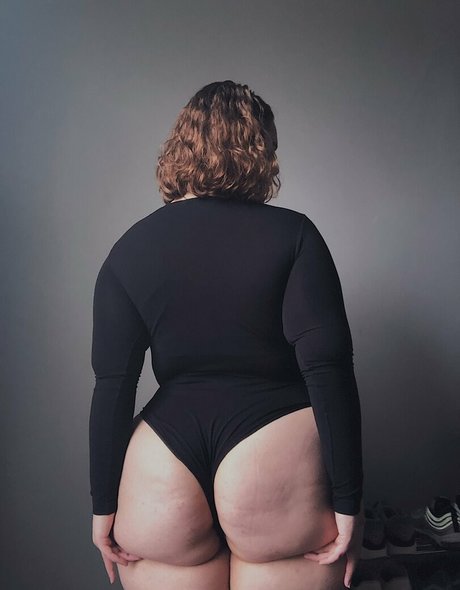 巨乳ディープスロートオンリーファンズ 無料ヌード ギャラリー