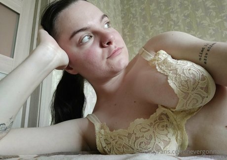 nevergonnalie アダルトモデル 画像