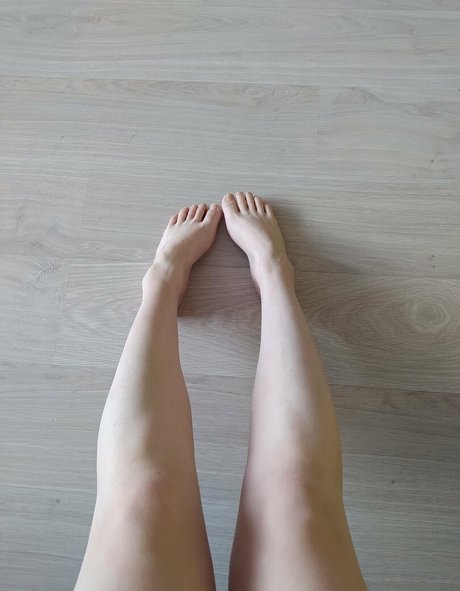 nevergonnalie 美しいモデル 写真