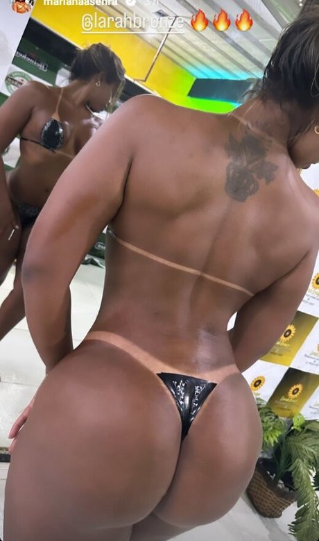 毛深い足のオンリーファンズ 素敵 写真