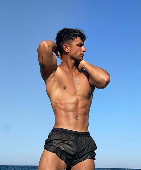 exoticboyfree profile image