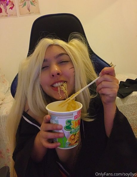 ストリッパーオンリーファンズ ホット裸 写真