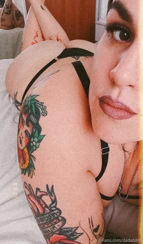 dadabitch スター ヌード 写真