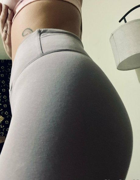 妻のアナルオンリーファンズ セクシー裸 画像
