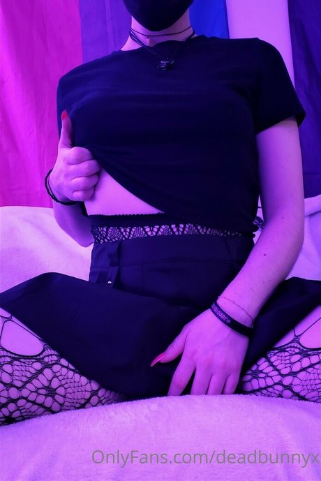 deadbunnyx セックス女優 画像