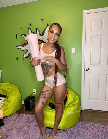 leahsade xxx女優 画像