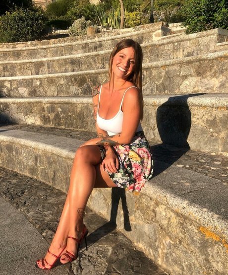 巨乳ラテン系オンリーファンズ セックス ギャラリー