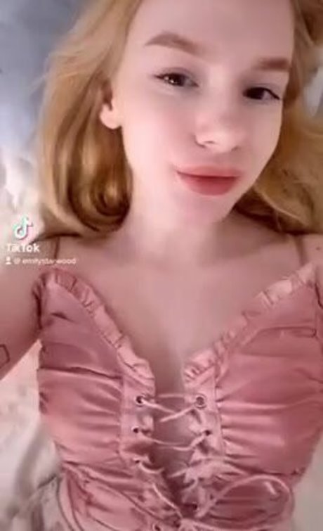 emilson 19 セクシーなポルノスター 写真