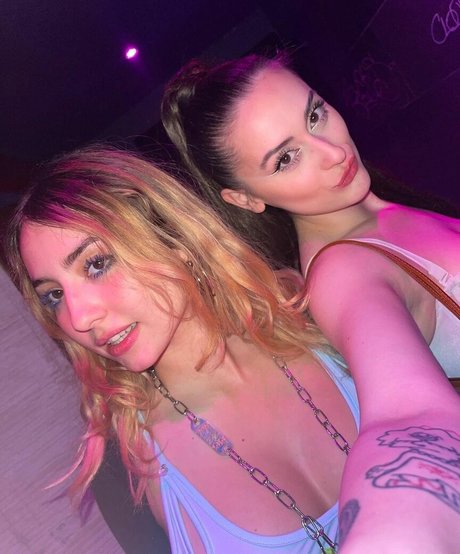 ブラックマジックオンリーファンズ 美しいxxx 写真