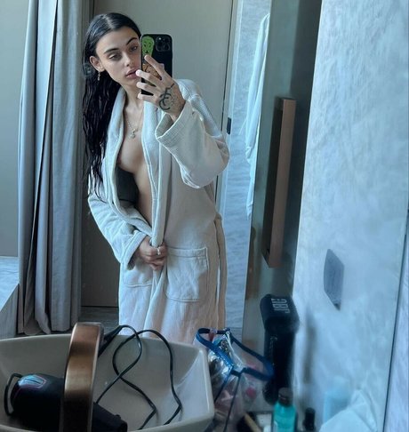 sofifernandez ポルノスター 画像