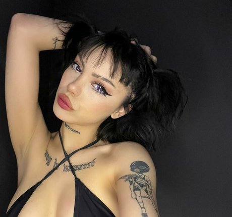 yeahmur ヌードモデル 写真