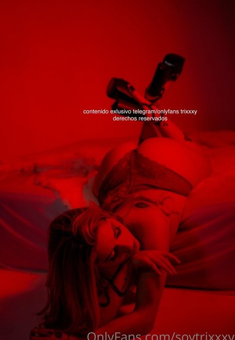 Trixxxy Soytrixxxy ポルノスター xxx 写真