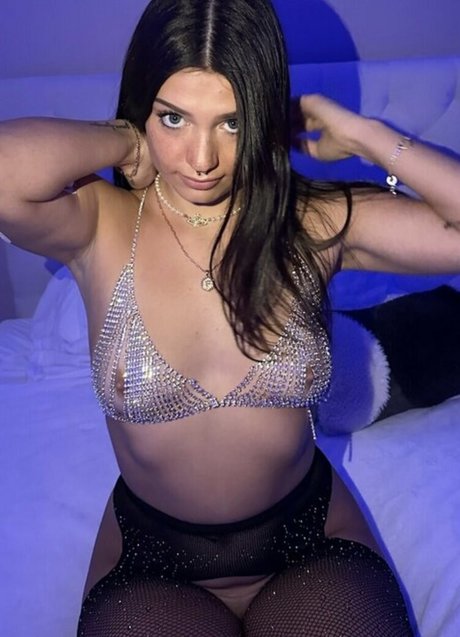 Faye Danyluk ヌードスター 画像