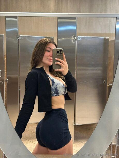 lenaadams ポルノスター エロティック 写真