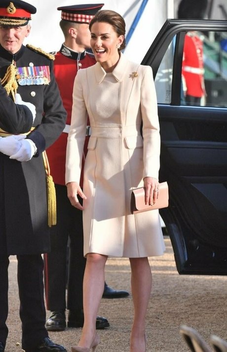 Kate Middleton ポルノスター ヌード 画像