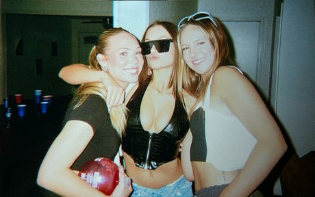 Elyssa Williams xxx女優 写真