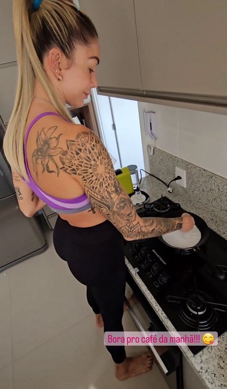 Thaisa Daher ポルノスター セクシー 写真