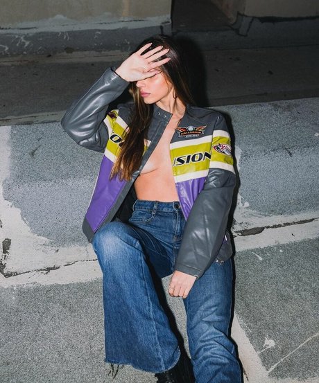 Noya Arviv セックスモデル 写真