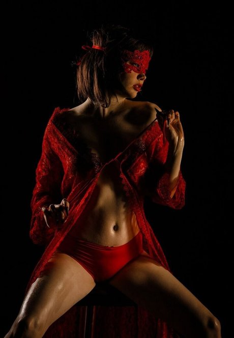 Alexandra Bessonova ポルノスター セクシー 写真