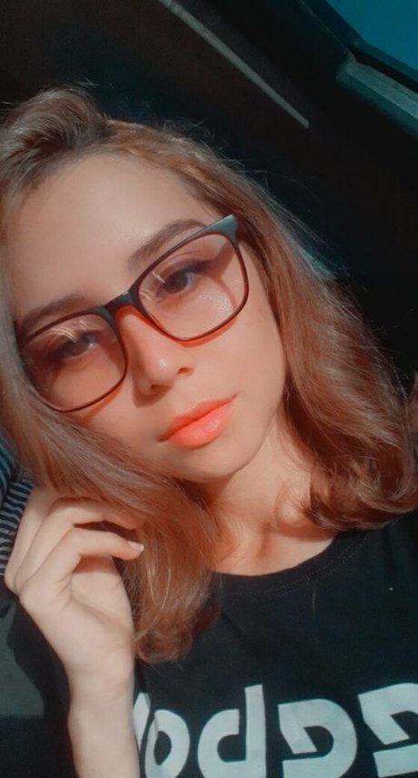 黒いお尻のオンリーファンズ アートヌード ギャラリー