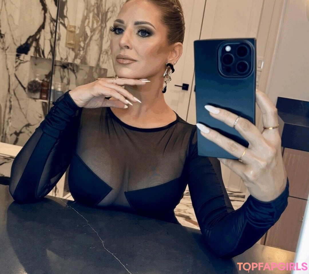 Tiffany Gomas 素敵なモデル 写真