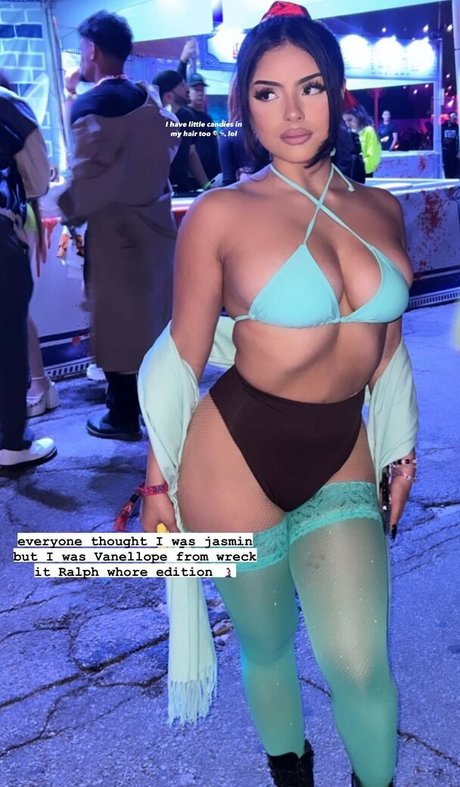 レズビアンキスオンリーファンズ ホットポルノ 写真